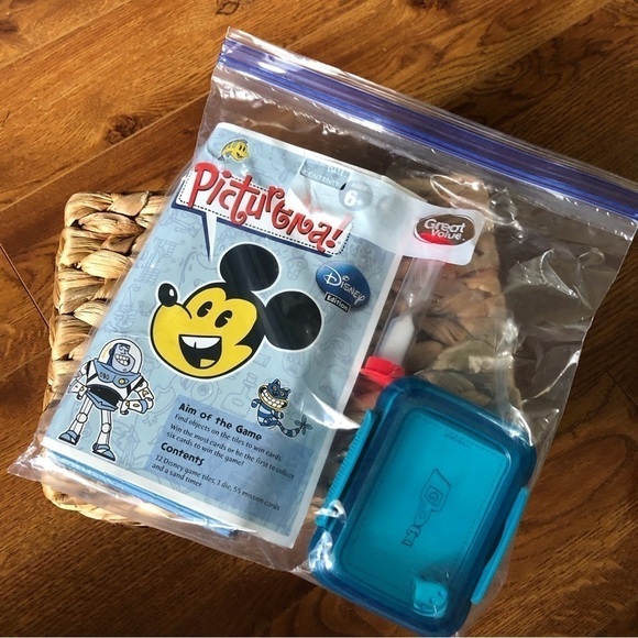 Disney Picturaka! Card game - Picture 1 of 3
